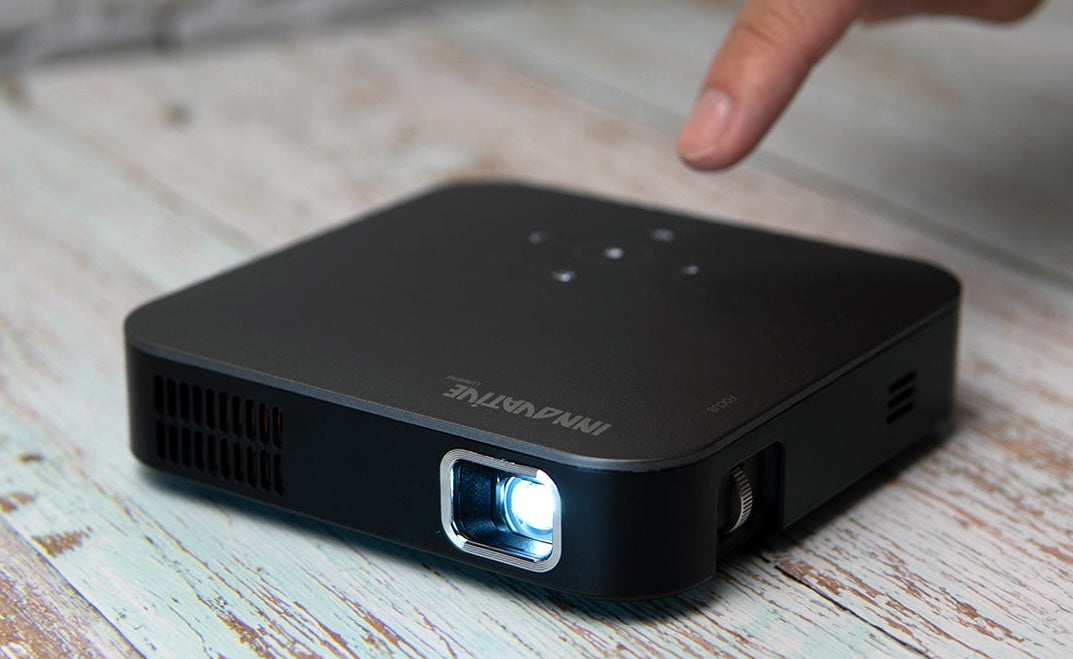 Portable Projectors for Business Professionals: Enhancing Presentations on the Go